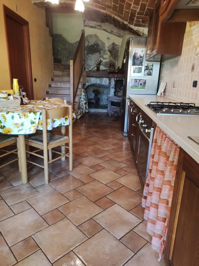 Notti magiche Bed and Breakfast Castelvecchio Calvisio Esterno foto
